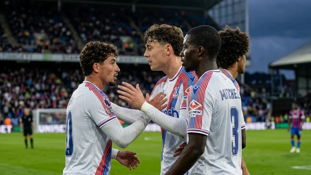 Crystal Palace begins Europa League with statement win
