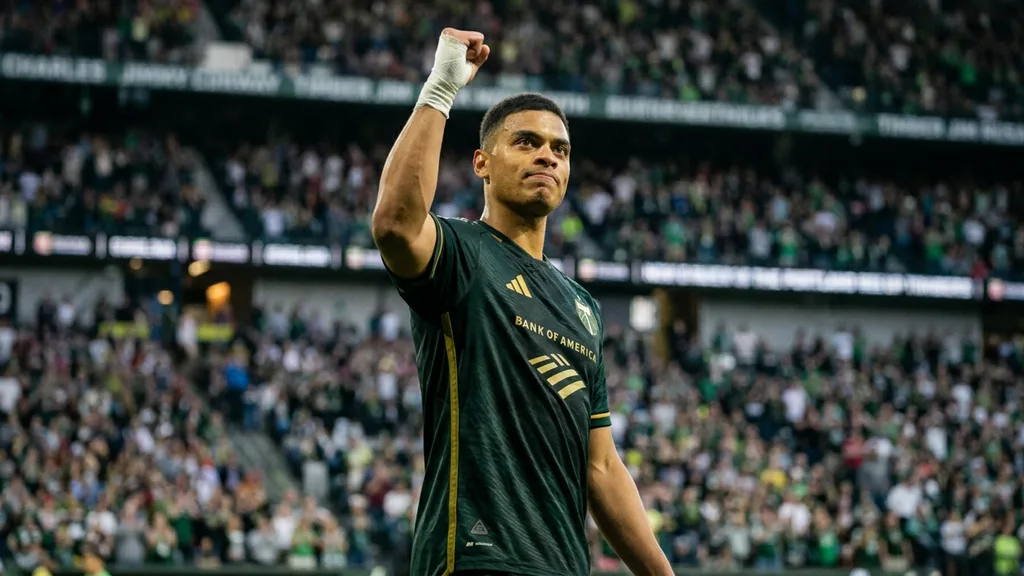 Rangers acquire Kevin Kelsy from Portland Timbers in record transfer